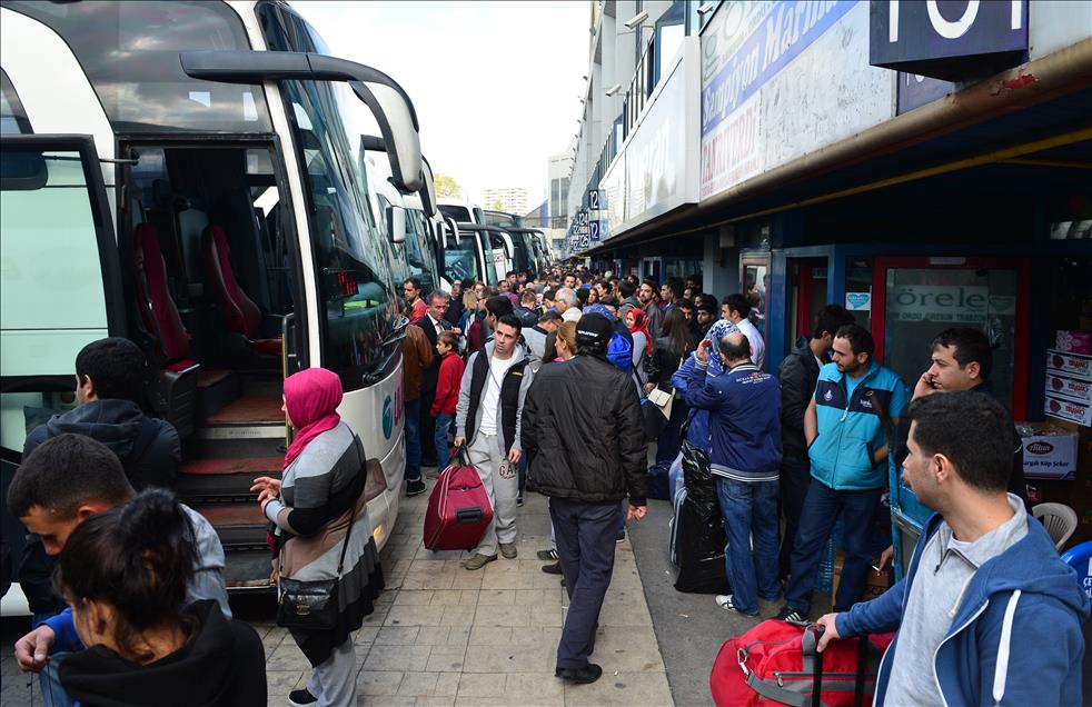 Ve seçim göçü başladı! Otogarlar, tren garları ve havalimanları doldu taştı