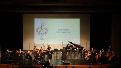 Bursa Zeki Müren Güzel Sanatlar Lisesi öğrencilerinden mest eden konser