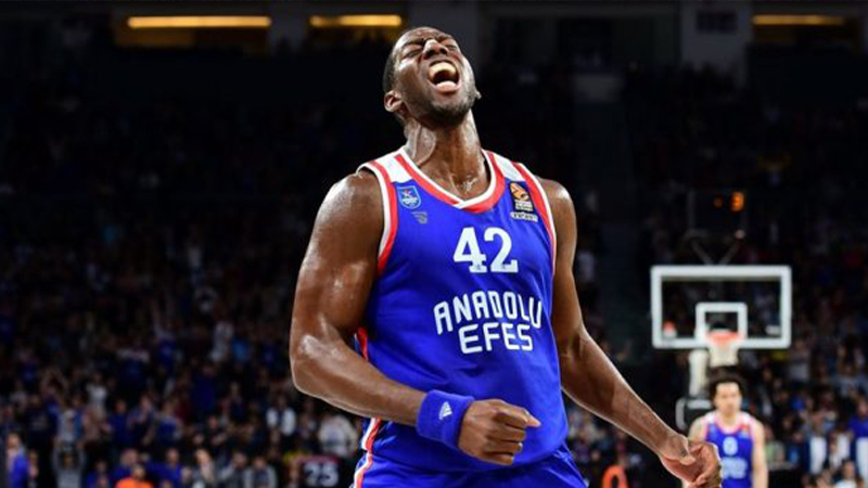 Anadolu Efes’ten Bryant Dunston’a veda