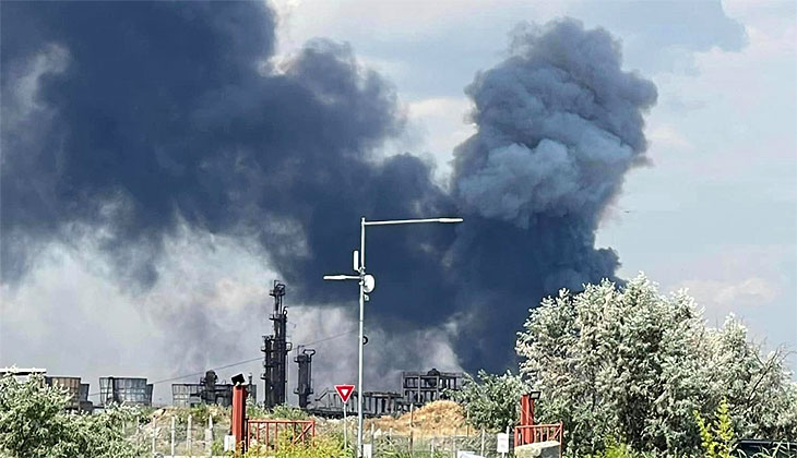 Romanya’nın en büyük petrol rafinerisinde yangın