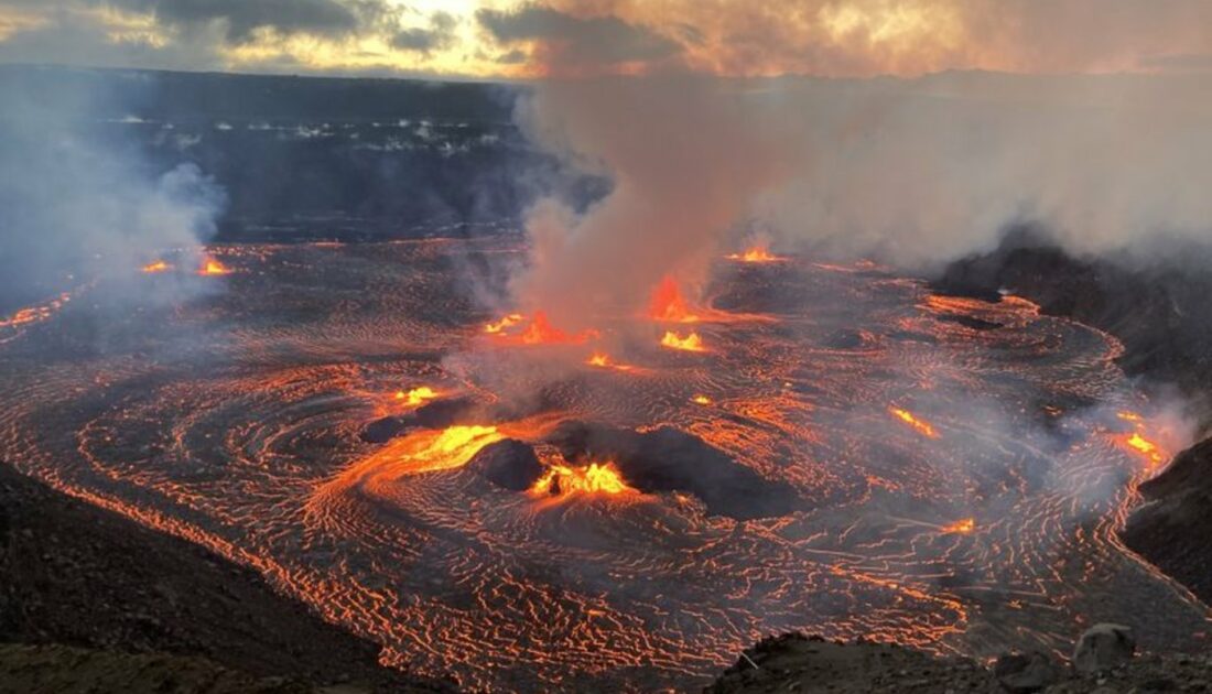Zirvede patlama | Dünyanın en aktif yanardağlarından biri…