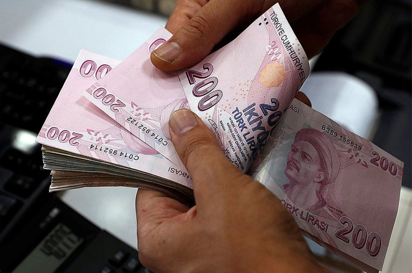 Cumhurbaşkanı Yardımcısı asgari ücretin 500 dolar olma ihtimaline kapıyı kapattı