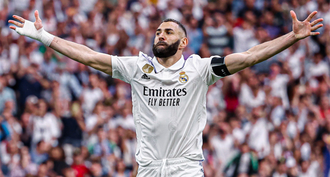 Benzema çılgın maaşı geri çevirmedi