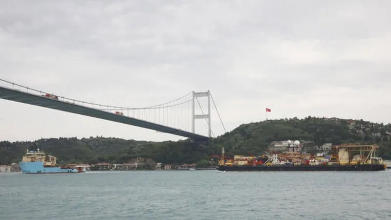Boğaz geçişlerine yeni tarife
