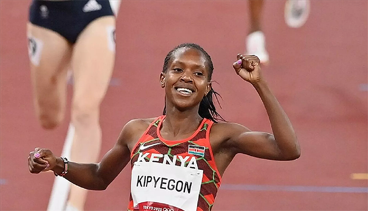 Kenyalı atlet, 1500 metrede dünya rekoru kırdı