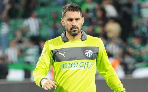 Eski Bursasporlu Scott Carson’dan tarihi başarı!