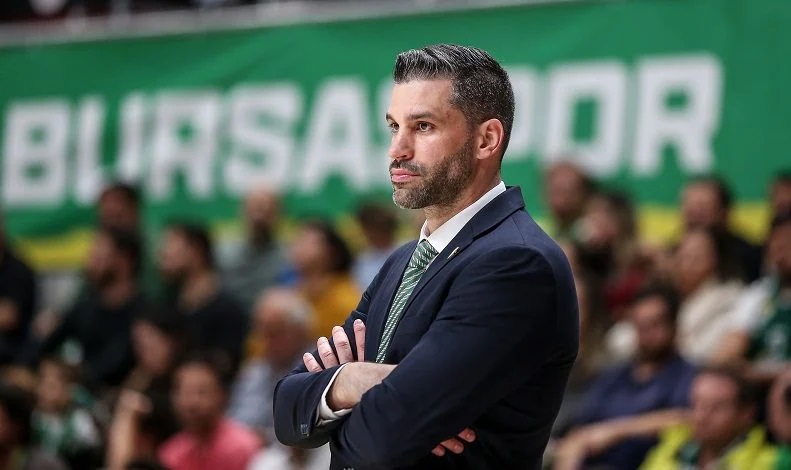 Bursaspor’un koçu Beşiktaş’ta!