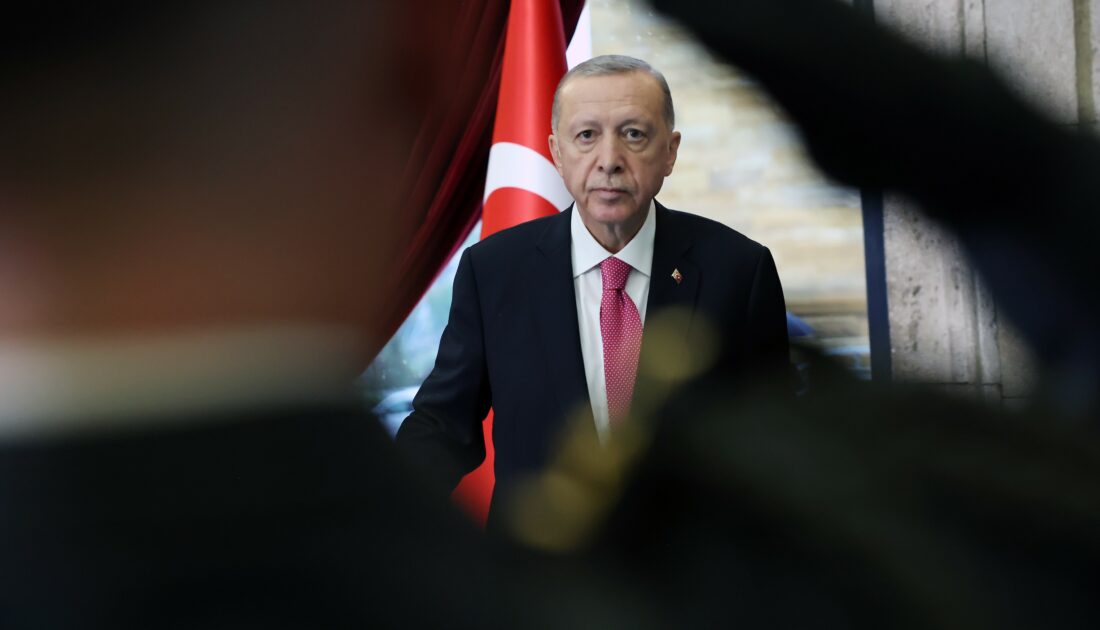 Cumhurbaşkanı Erdoğan, Anıtkabir’i ziyaret etti