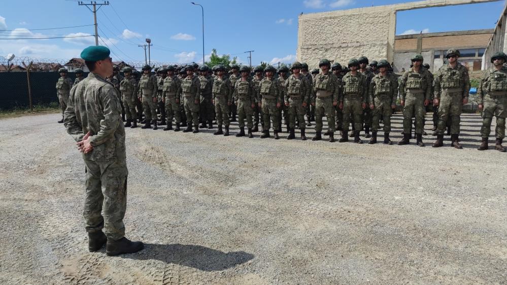 NATO’nun talebi üzerine Türk komandolar Kosova’ya geldi