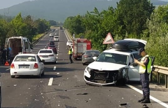 Bursa’da feci kaza! Tali yoldan çıkan otomobile çarptı