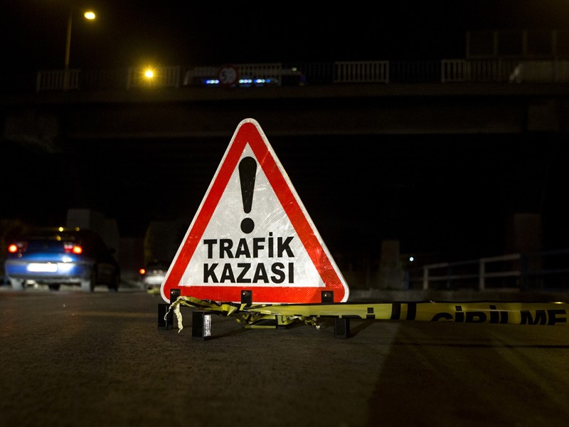 Bursa’da otobanda araçlar birbirine girdi