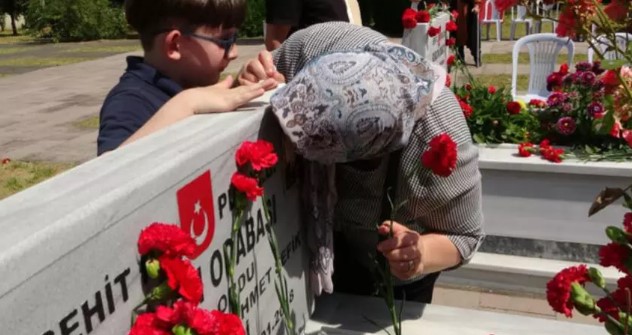 Şehit aileleri duygulandırdı…’Evlat acısı zor, manevi duygular bizi ayakta tutuyor’