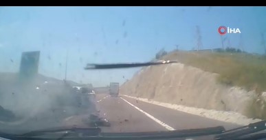 Bursa’da feci kaza! Otoyol savaş alanına döndü