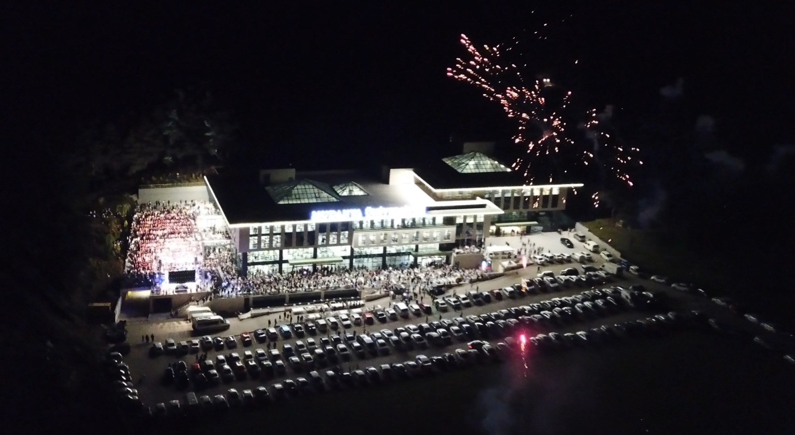 Sınav Okulları’nda mezuniyet coşkusu