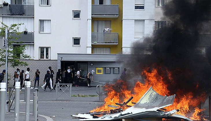 Paris’te başlayan olaylar Strazburg’a da sıçradı