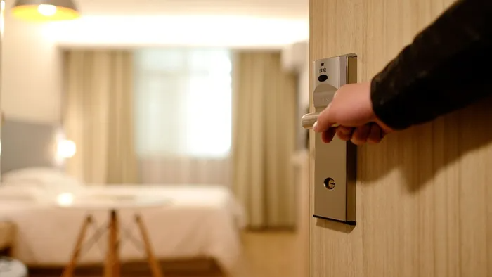 603 gün 5 yıldızlı otelde kaldı para ödemedi