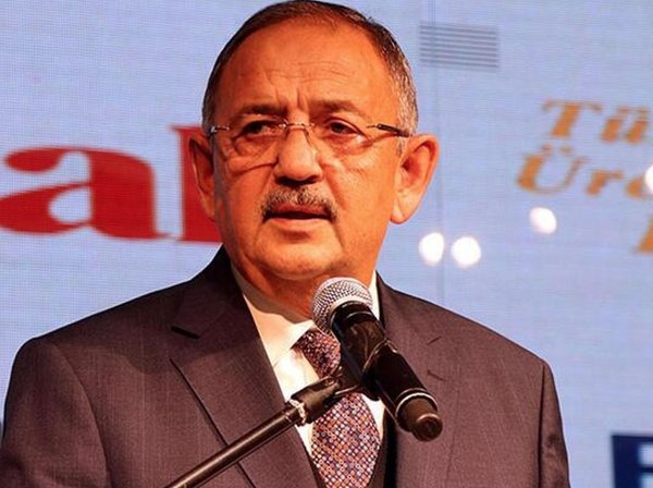 Bakan Özhaseki: Köy evlerimizin yapımına hızla devam ediyoruz