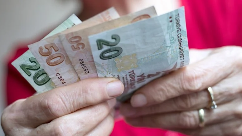 Emekliye seyyanen zam: İkinci Torba Yasada mı yılbaşında mı?