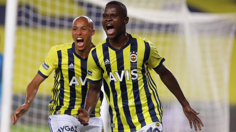 Fenerbahçe ayrılığı duyurdu