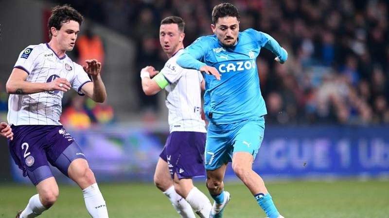 Fenerbahçe, Cengiz Ünder için resmi temaslara başladı