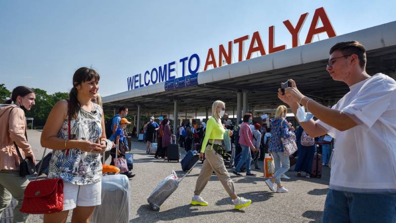 Rus basınından hesap: Türkiye’de tatil yapmak ne kadar?