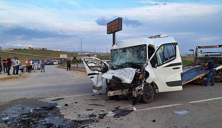 Ankara’da işçi servisi kaza yaptı: Çok sayıda yaralı var