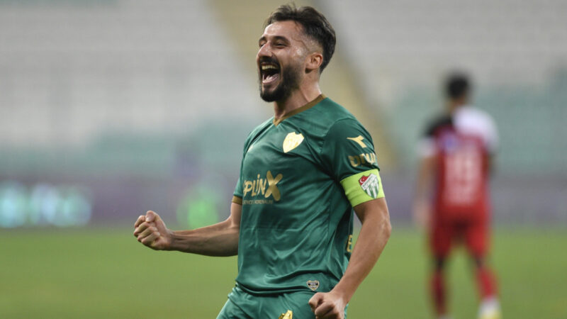 Bursaspor’da kaptan Enver Cenk Şahin için formül!