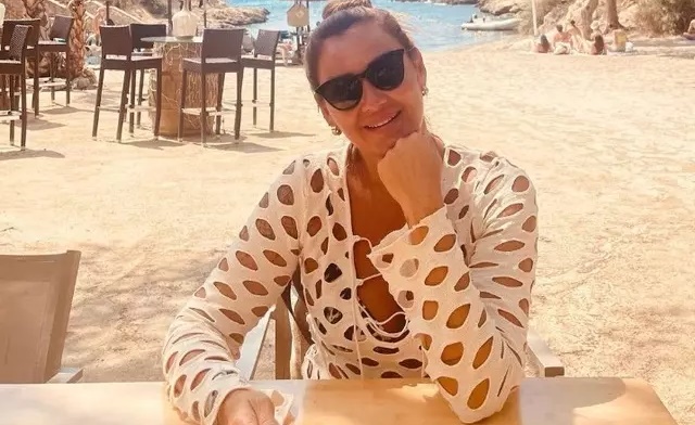 Pınar Altuğ’un omzundaki dövme olay oldu!
