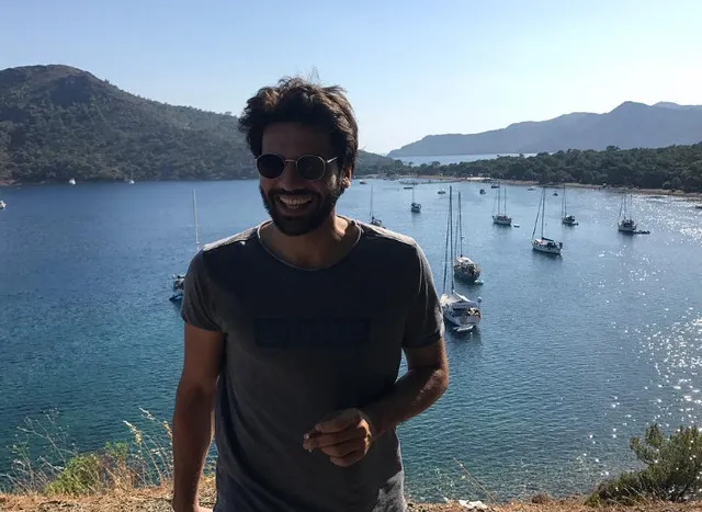 Kaan Urgancıoğlu çocukluk fotoğrafını paylaştı
