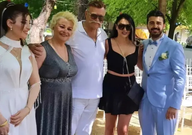 Şarkıcı Emrah’ın görüşmediği oğlu Bursa’da evlendi!