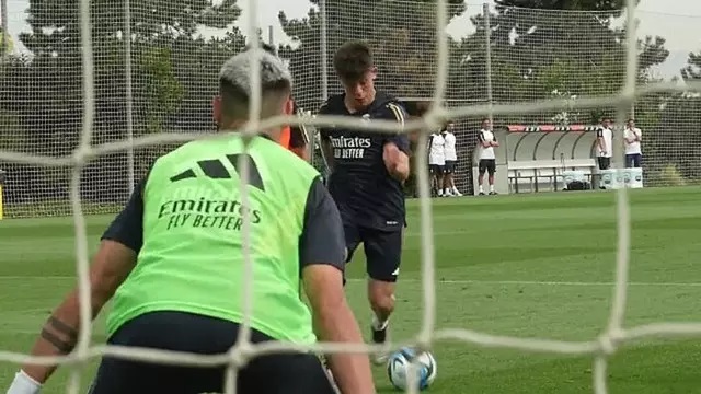 Arda Güler attığı golle hayran bıraktı