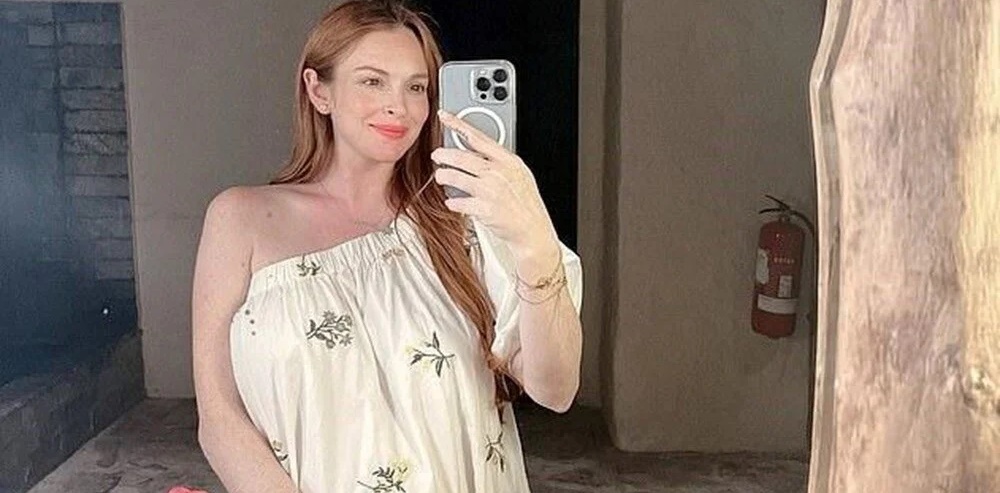 Ünlü oyuncu Lindsay Lohan anne oldu