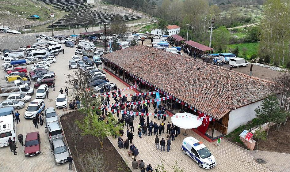 Bursa’da bu ilçeye kavurma yemek için akın ediyorlar