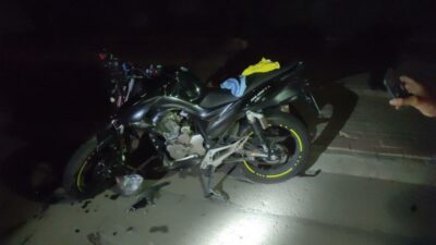 Bursa’da korkutan kaza: Motosiklet traktöre çarptı