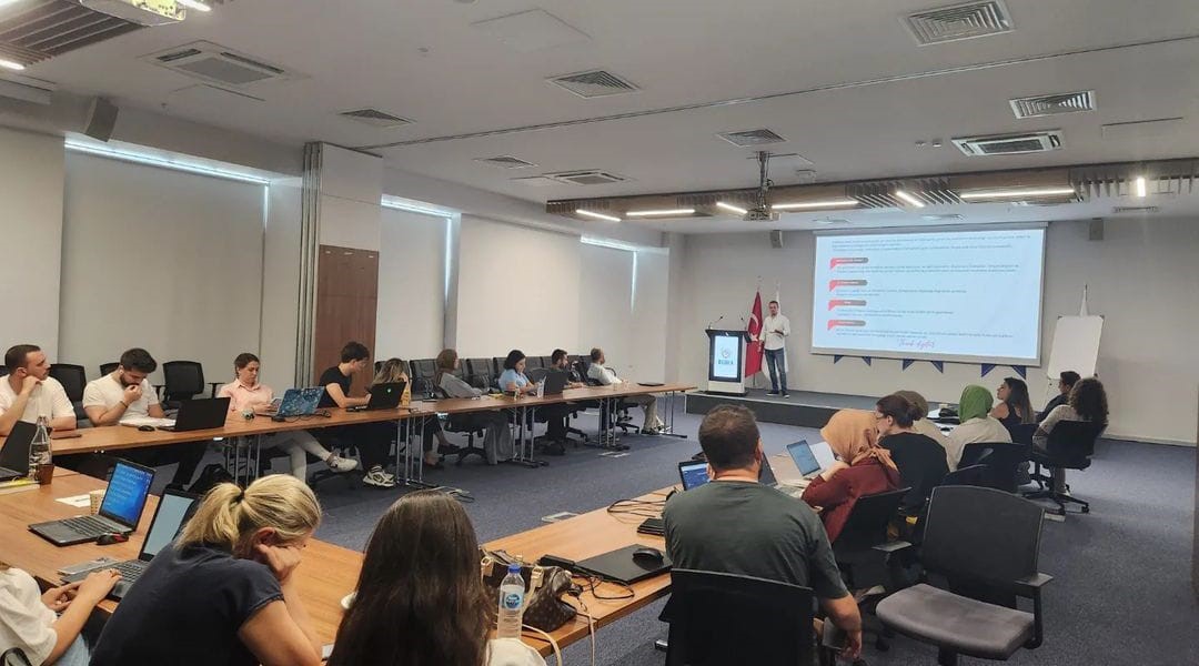 e-ticaret eğitimi ile genç istihdamı artıyor