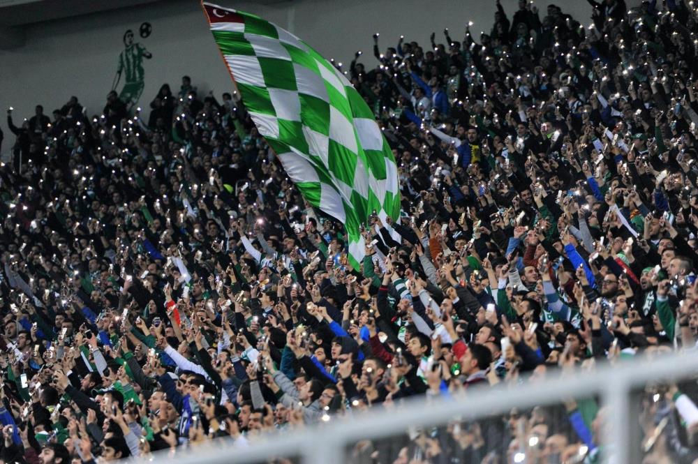 Bursaspor taraftarından istifa çağrısı