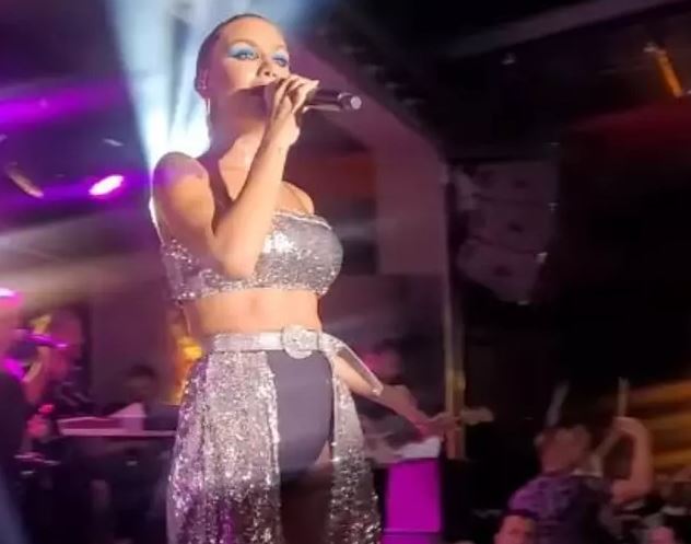 İrem Derici arkasını dönünce olay oldu!