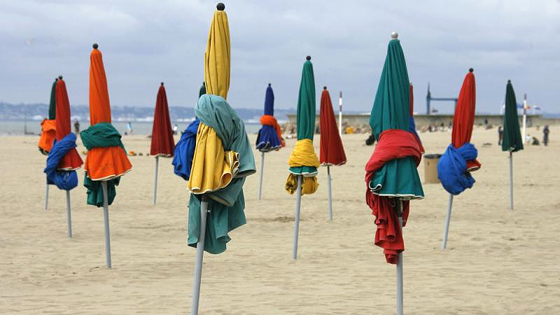 Fransa’da mahkeme plajda tesettürlü mayo yasağına yönelik itirazı reddetti