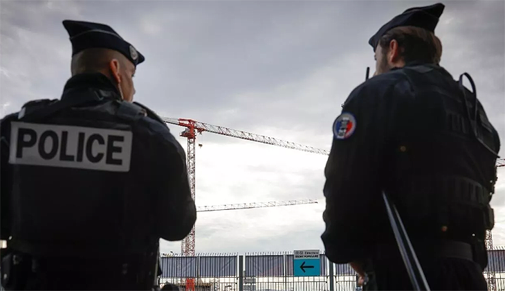 Fransa’da şiddet uygulayan 7 polise gözaltı