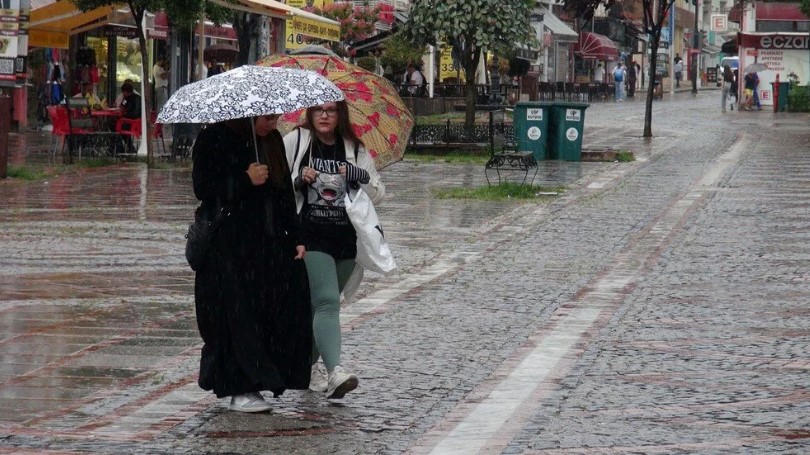 Edirne’de sağanak etkili oldu