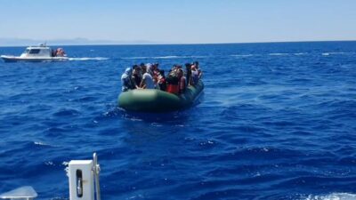 Yunanistan’ın geri ittiği göçmenler kurtarıldı