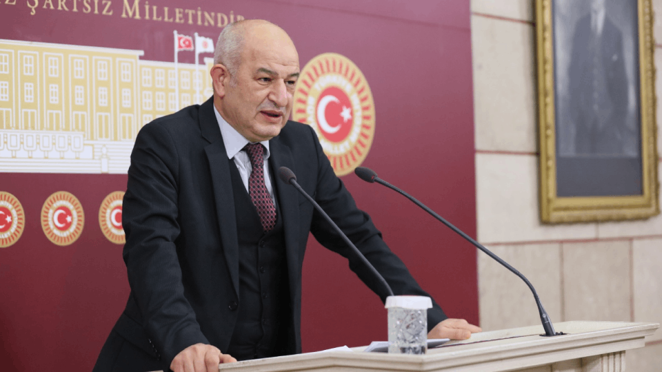 Emekli maaşları için bir kanun teklifi daha