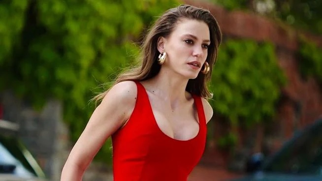 Serenay Sarıkaya’nın 10 milyon mutluluğu