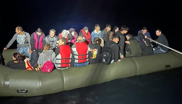 Ölüme terk edilen 84 kaçak göçmen kurtarıldı