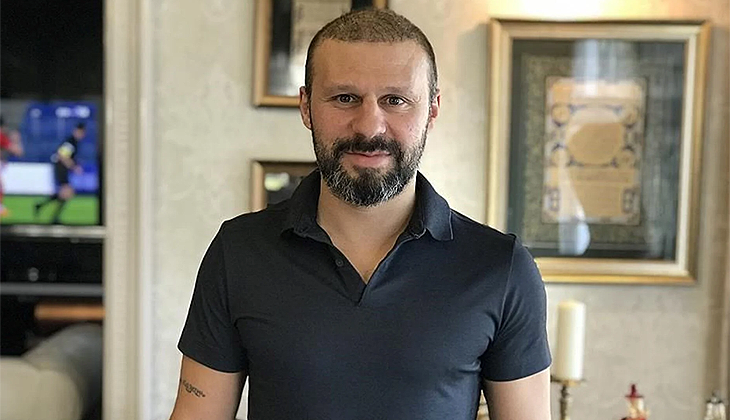 Gökdeniz Karadeniz eski takımına döndü