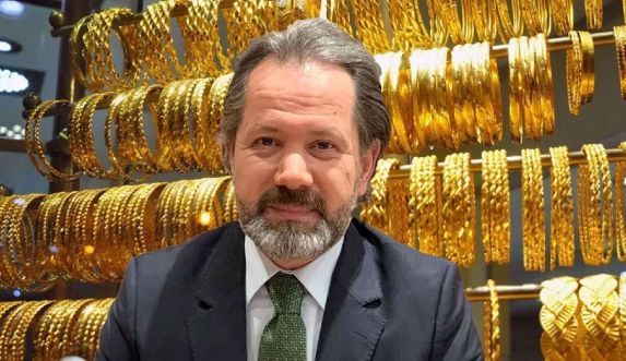 İslam Memiş saat verip uyardı