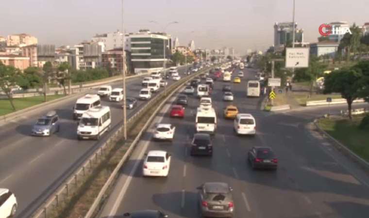 Bayram tatili sonrası trafik yoğunluğu