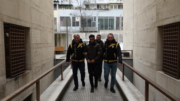 Bursa’da çocuk kavgasına kan bulaştı! Pes dedirten savunma