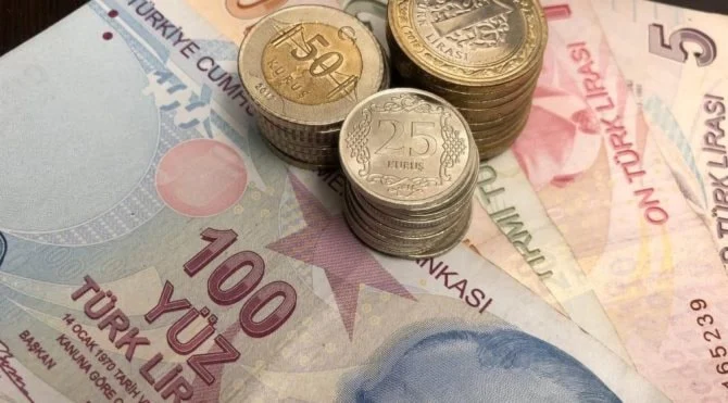 Emekliye yüzde 25 zamla maaşta 1 lira artış!