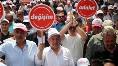 CHP’de ‘değişim ve adalet’ çağrısı yapmıştı… Tanju Özcan’ın Ankara’ya yürüyüşü başladı!